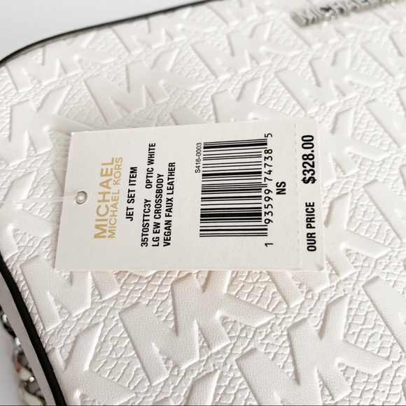 ❤️price firm❤️Michael Kors Debossed Crossbody - Picture 3 of 5